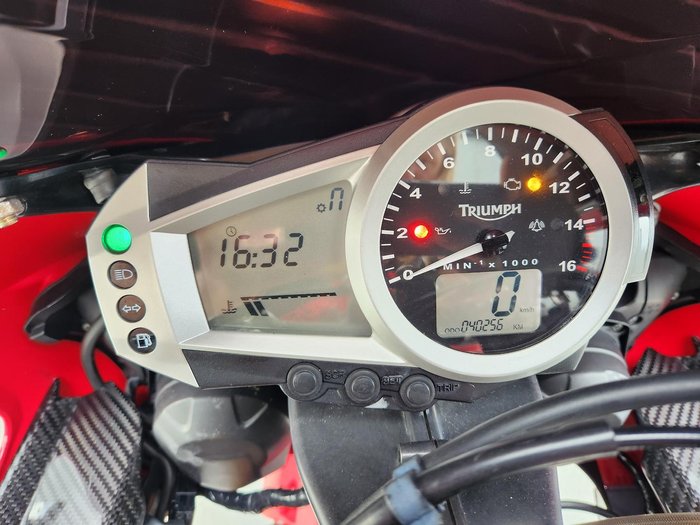 2008 Triumph Daytona 675 Daytona Red