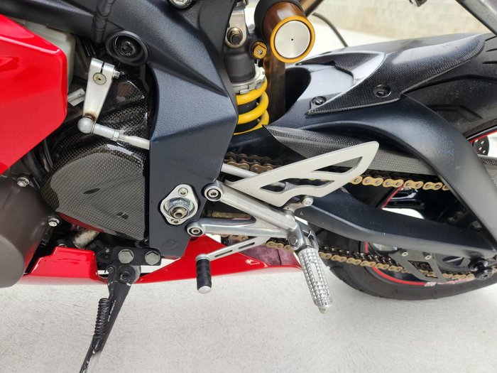 2008 Triumph Daytona 675 Daytona Red