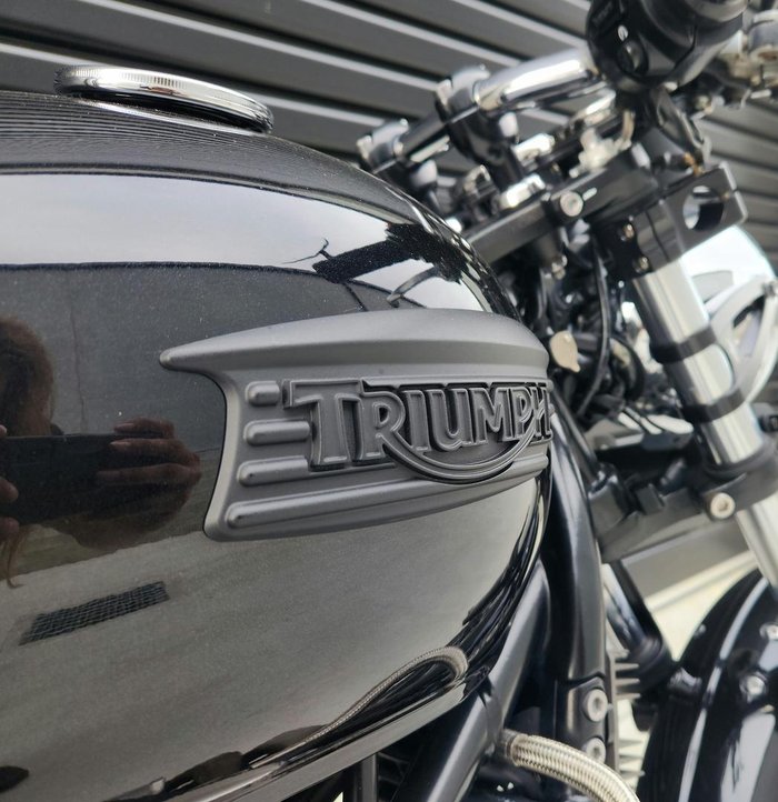 2012 Triumph Thruxton 900 Thruxton Black