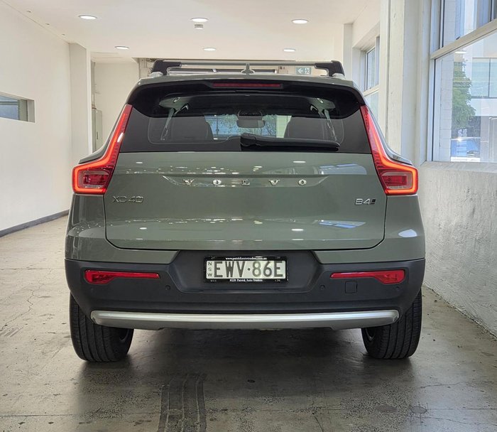 2022 Volvo XC40 Plus B4