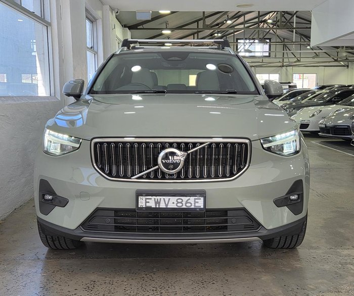 2022 Volvo XC40 Plus B4