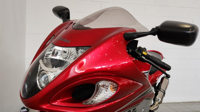 2016 Suzuki Hayabusa (GSX1300R) Hayabusa Red