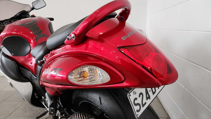 2016 Suzuki Hayabusa (GSX1300R) Hayabusa Red