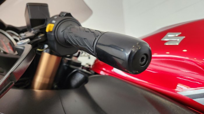 2016 Suzuki Hayabusa (GSX1300R) Hayabusa Red