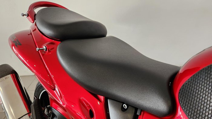 2016 Suzuki Hayabusa (GSX1300R) Hayabusa Red