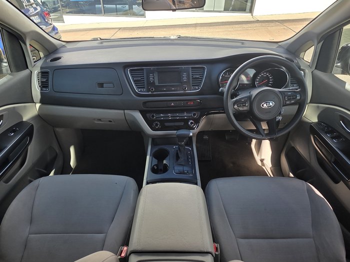2017 Kia Carnival S