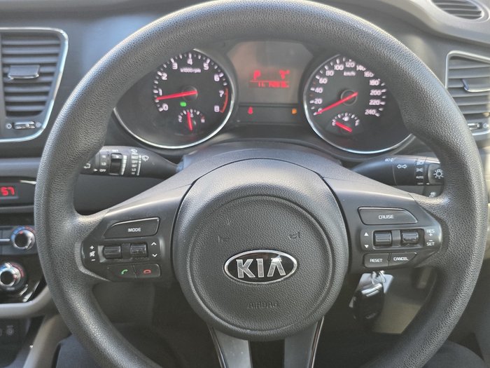2017 Kia Carnival S