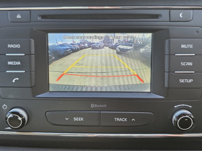 2017 Kia Carnival S
