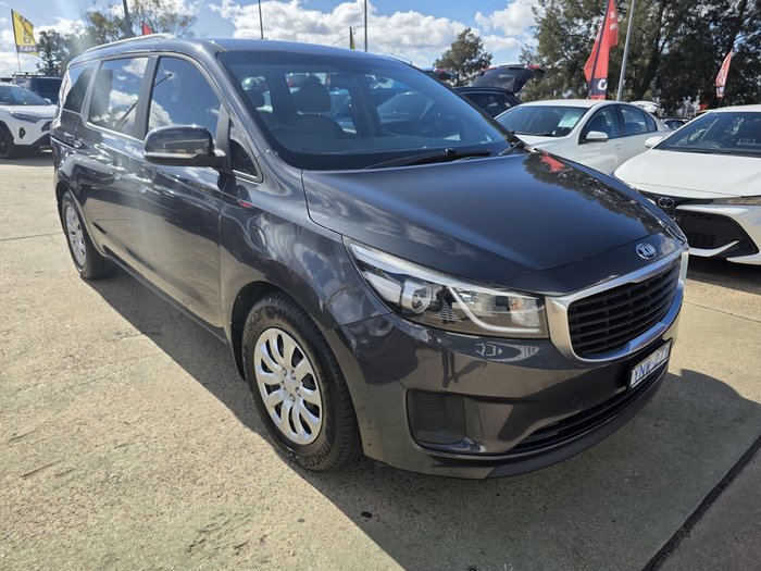 2017 Kia Carnival S