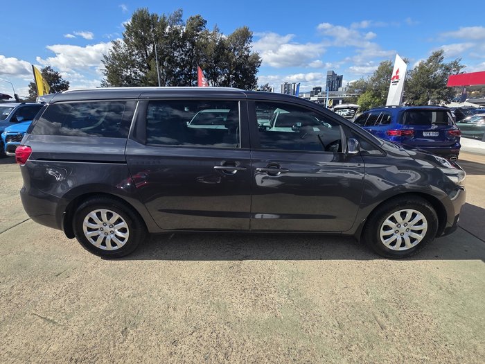 2017 Kia Carnival S