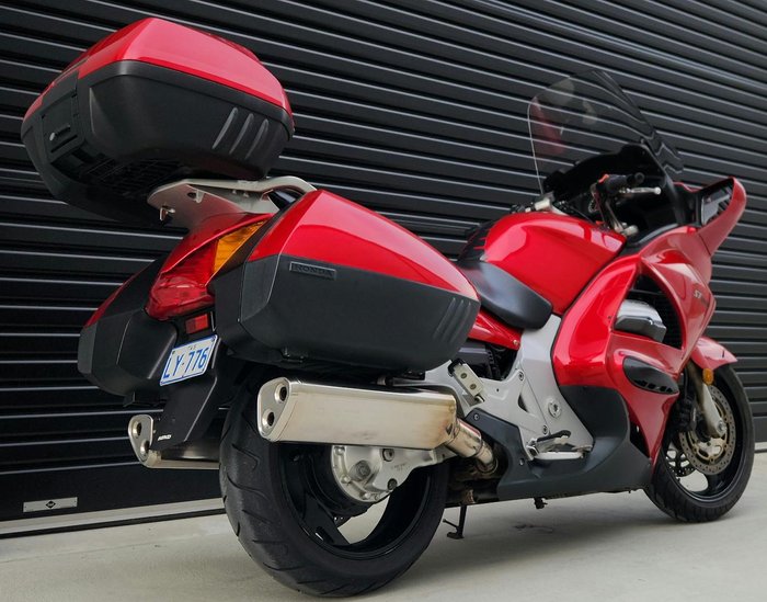 2002 Honda ST1300 ST Red