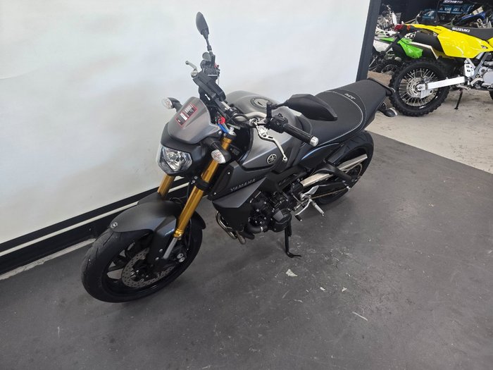 2016 Yamaha MT-09 GREY