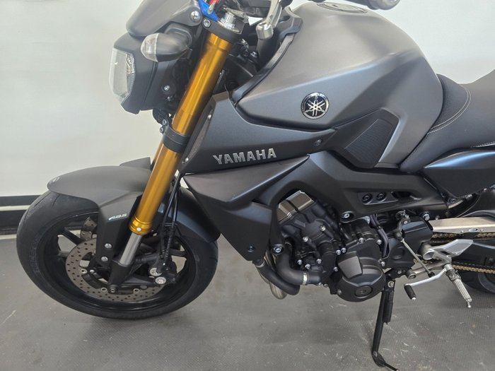 2016 Yamaha MT-09 GREY