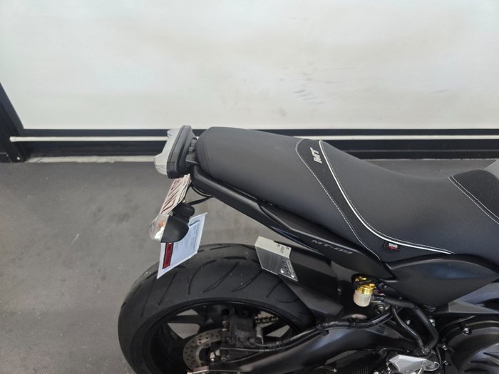 2016 Yamaha MT-09 GREY