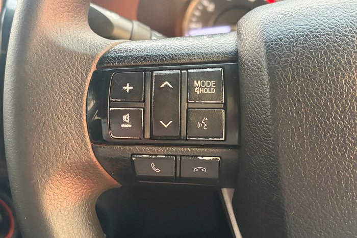 2021 Toyota Hilux SR