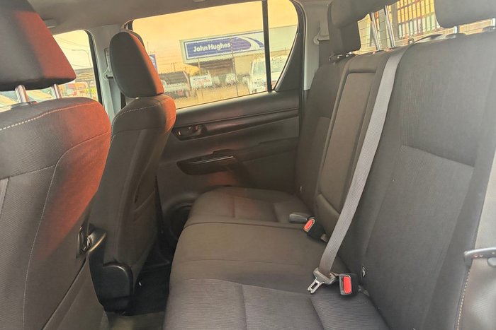 2021 Toyota Hilux SR
