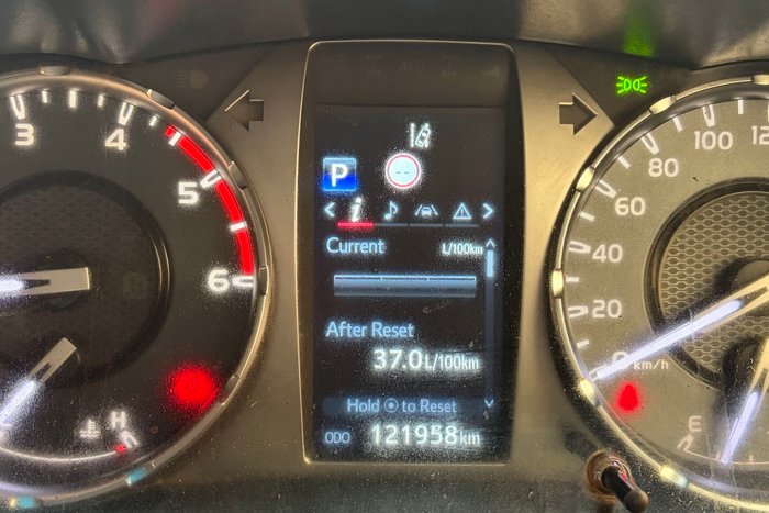 2021 Toyota Hilux SR