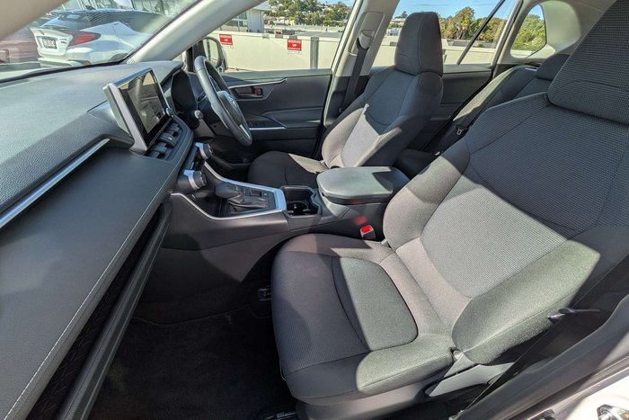 2025 Toyota RAV4 GX