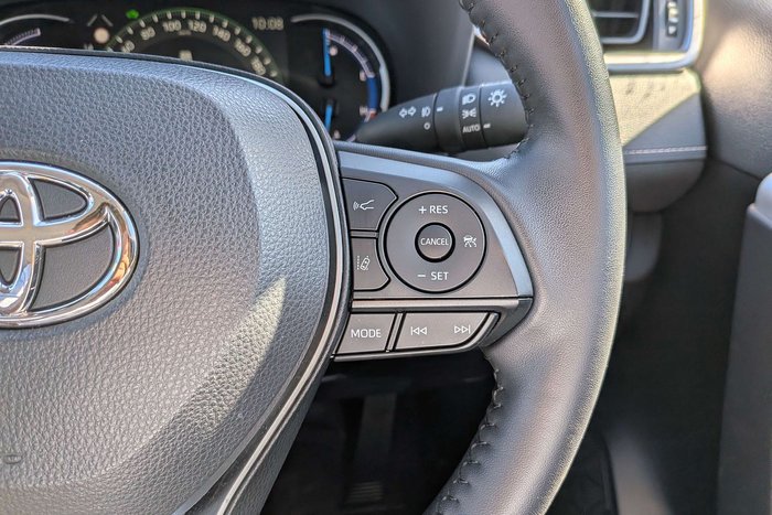 2025 Toyota RAV4 GX
