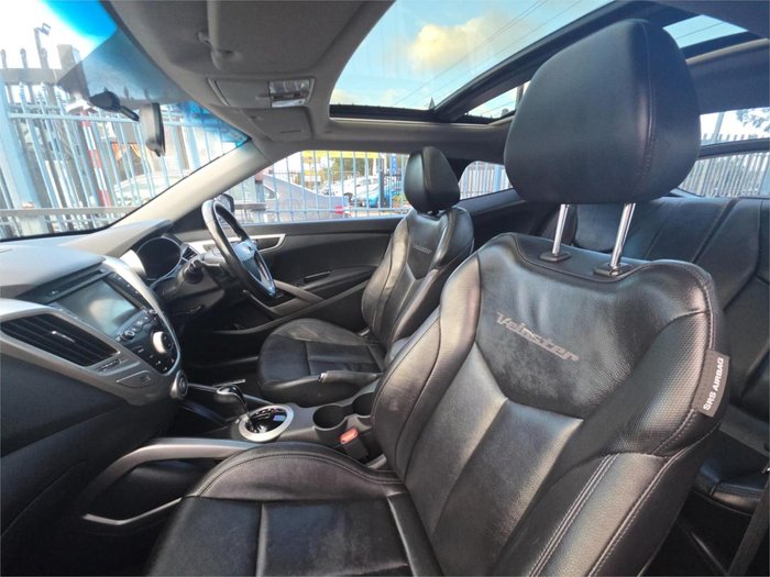 2013 Hyundai Veloster + FS2 Veloster Red