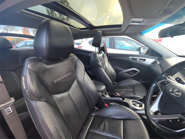 2013 Hyundai Veloster + FS2 Veloster Red