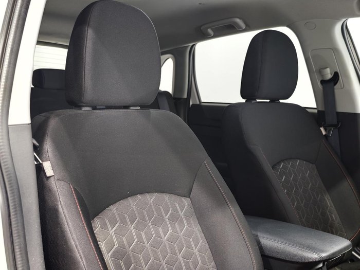 2024 Mitsubishi ASX MR