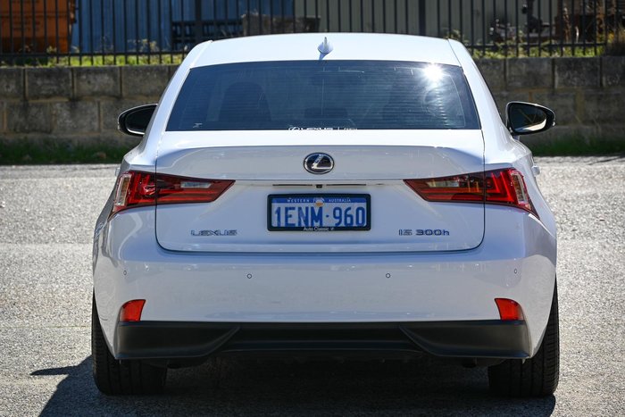 2014 Lexus IS 300h F Sport
