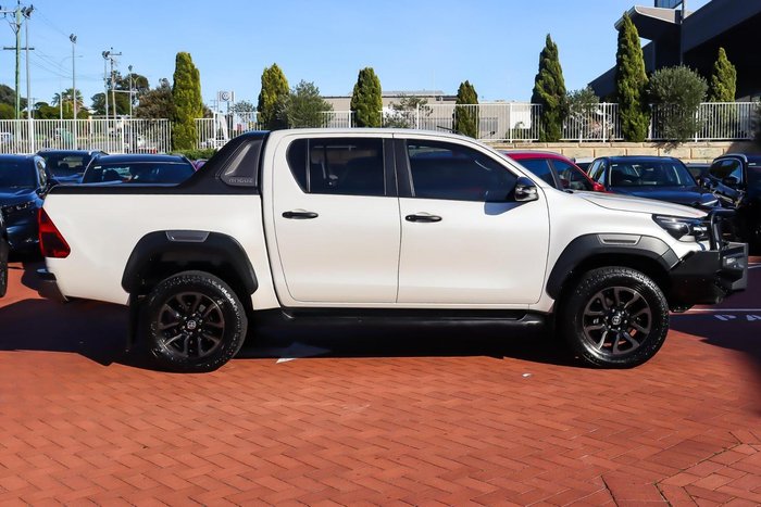 2021 Toyota Hilux Rogue