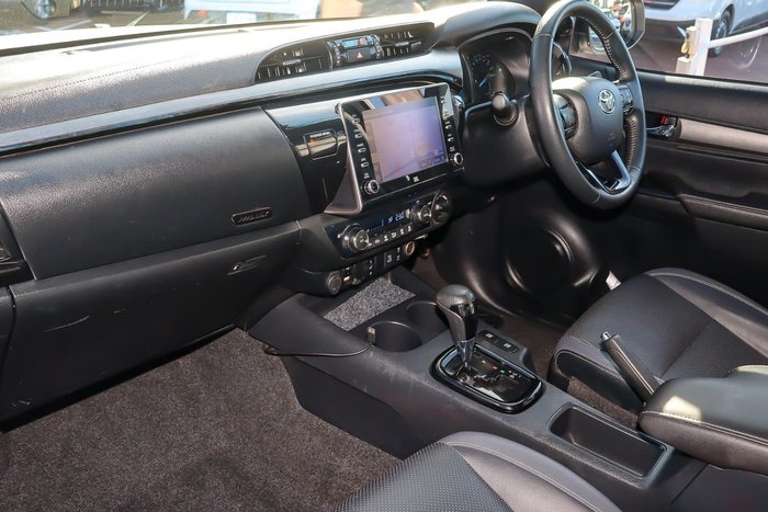 2020 Toyota Hilux Rogue