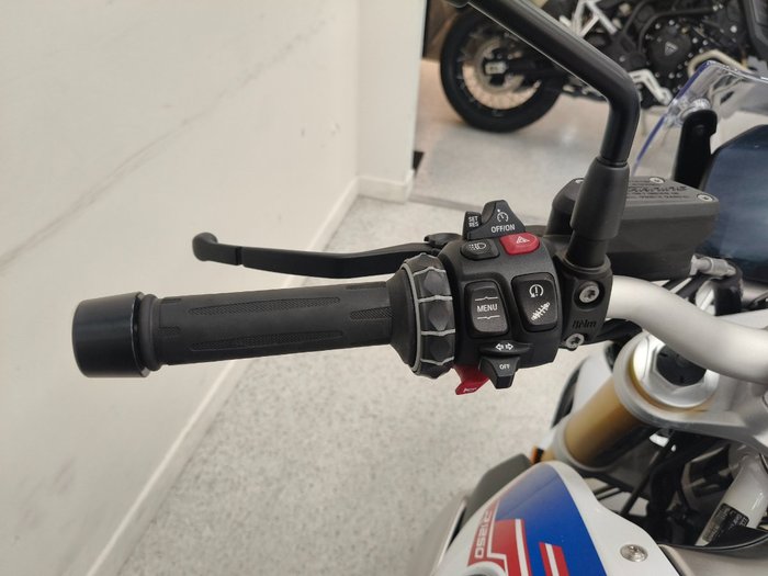 2021 BMW Motorrad R 1250 R White