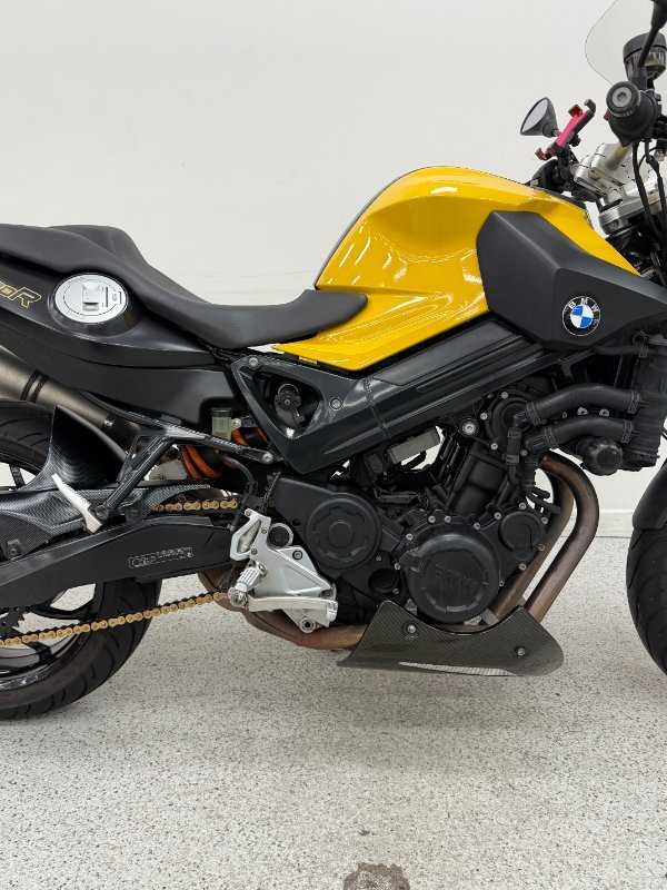 2011 BMW Motorrad F 800 R Yellow