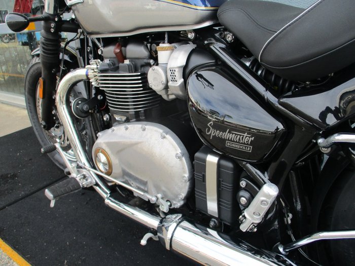 2024 Triumph BONNEVILLE SPEEDMASTER BLUE