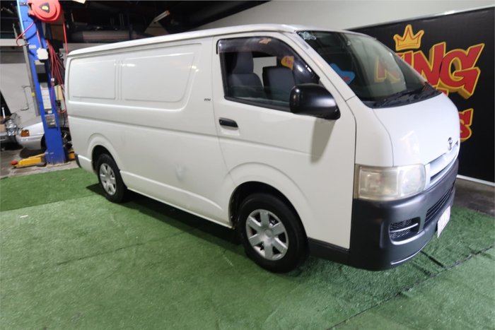 2006 Toyota Hiace