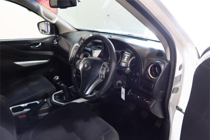 2016 Nissan Navara ST