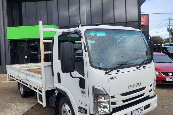 2022 Isuzu N Series NNR 45-150 White