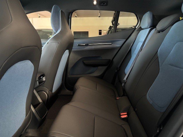2025 VOLVO EX30 EXTENDED ULTRA