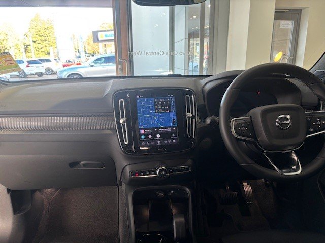 2025 Volvo EX40 Ultra Single Motor Extended Range