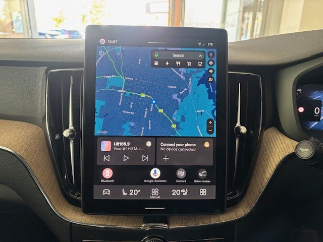 2025 Volvo XC60 Plus T8 Plug-In Hybrid Dark