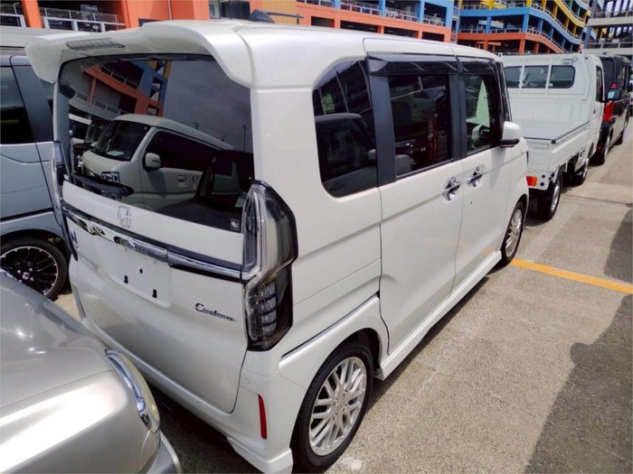 2021 Honda N-Box Custom Turbo