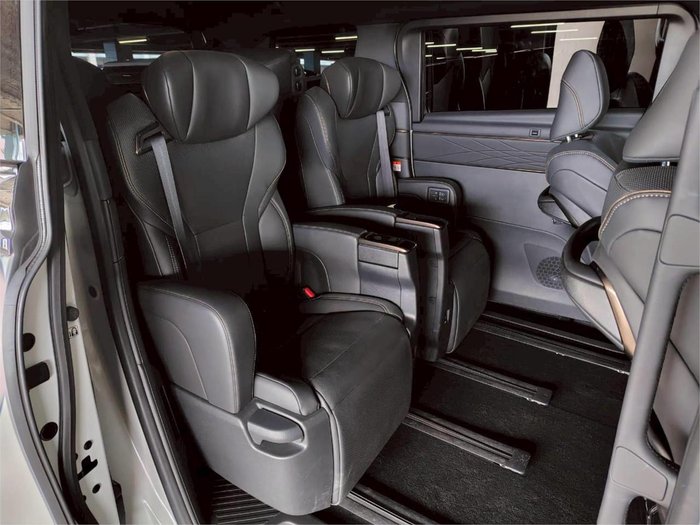 2024 Toyota Alphard Hybrid Z