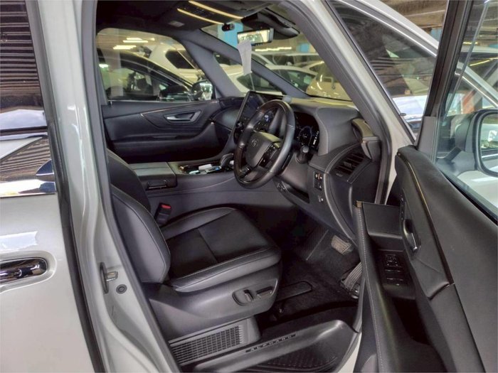 2024 Toyota Alphard Hybrid Z