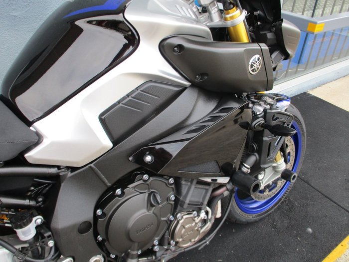 2019 Yamaha MT-10SP BLACK/SILVER