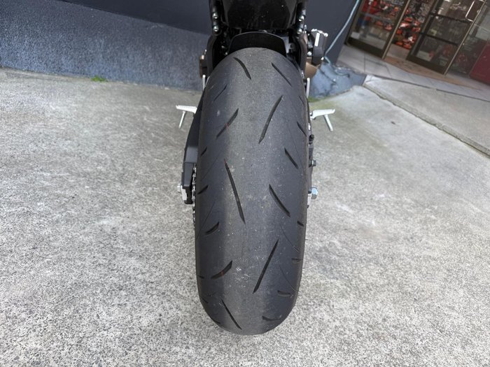 2025 Honda CB650R E-Clutch CB Black