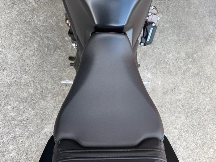 2025 Honda CB650R E-Clutch CB Black