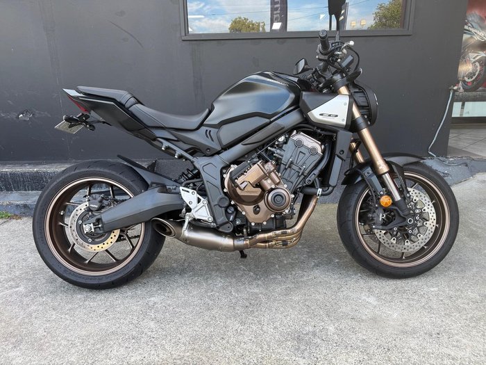 2025 Honda CB650R E-Clutch CB Black