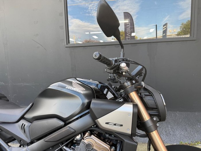 2025 Honda CB650R E-Clutch CB Black