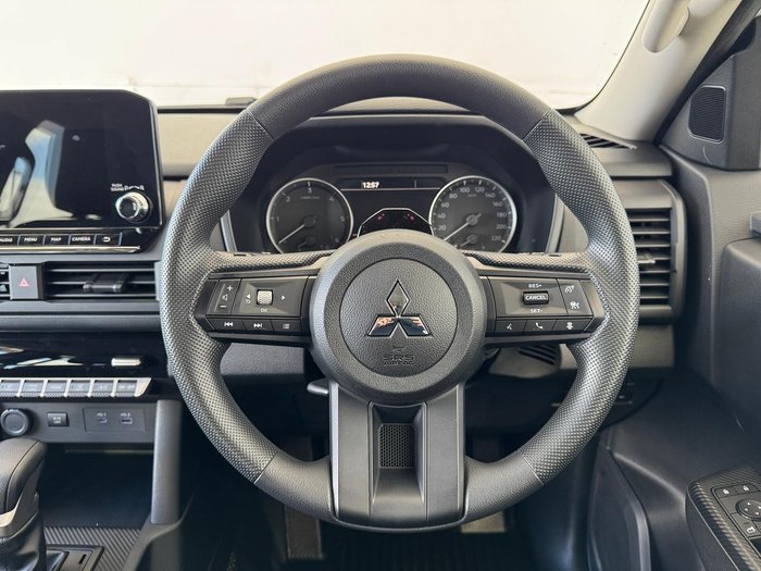 2026 Mitsubishi Triton GLX+