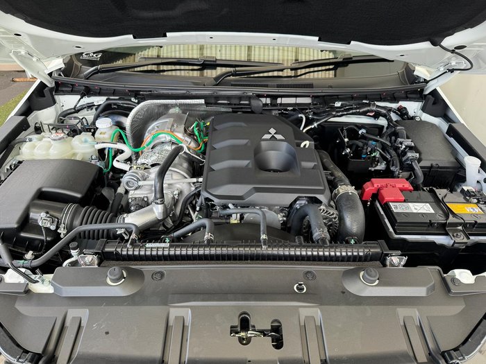 2026 Mitsubishi Triton GLX+