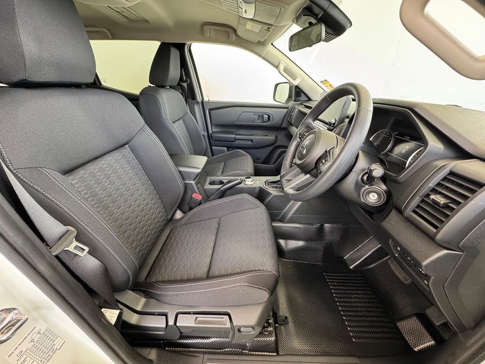 2026 Mitsubishi Triton GLX+