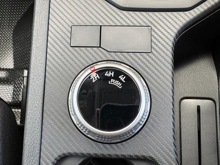 2026 Mitsubishi Triton GLX+